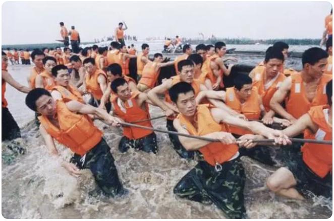 98年抗洪，中央決定最后關頭炸堤分洪，朱镕基：等等，我再加句話