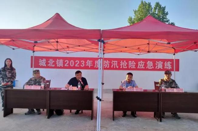 “汛”速行動，以練筑防！金安區(qū)城北鎮(zhèn)開展防汛搶險(xiǎn)應(yīng)急演練
